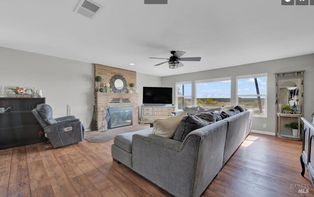 Detail Gallery Image 3 of 8 For Address Is Not Disclosed, Dixon,  CA 95620 - 4 Beds | 3 Baths