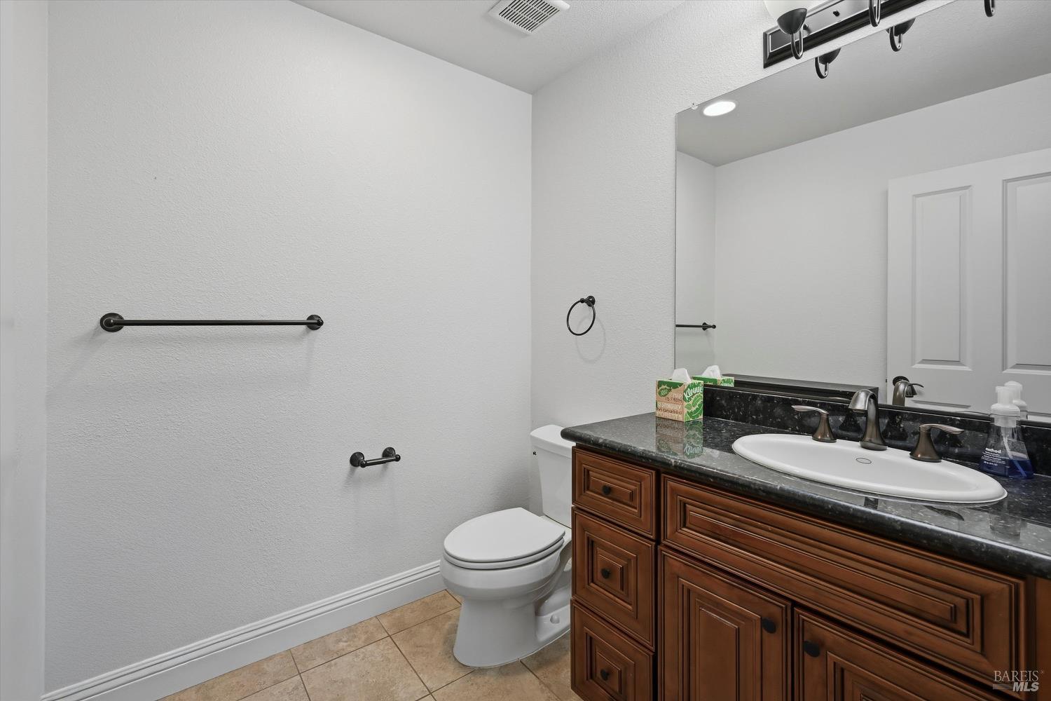 Detail Gallery Image 11 of 24 For 155 Rosebud Ln, Saint Helena,  CA 94574 - 3 Beds | 2/1 Baths