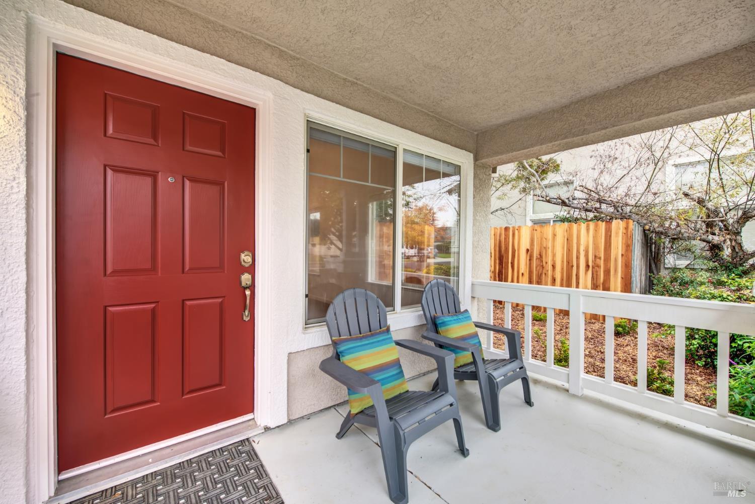 Detail Gallery Image 4 of 31 For 3216 Lagunita Cir, Fairfield,  CA 94533 - 4 Beds | 2 Baths