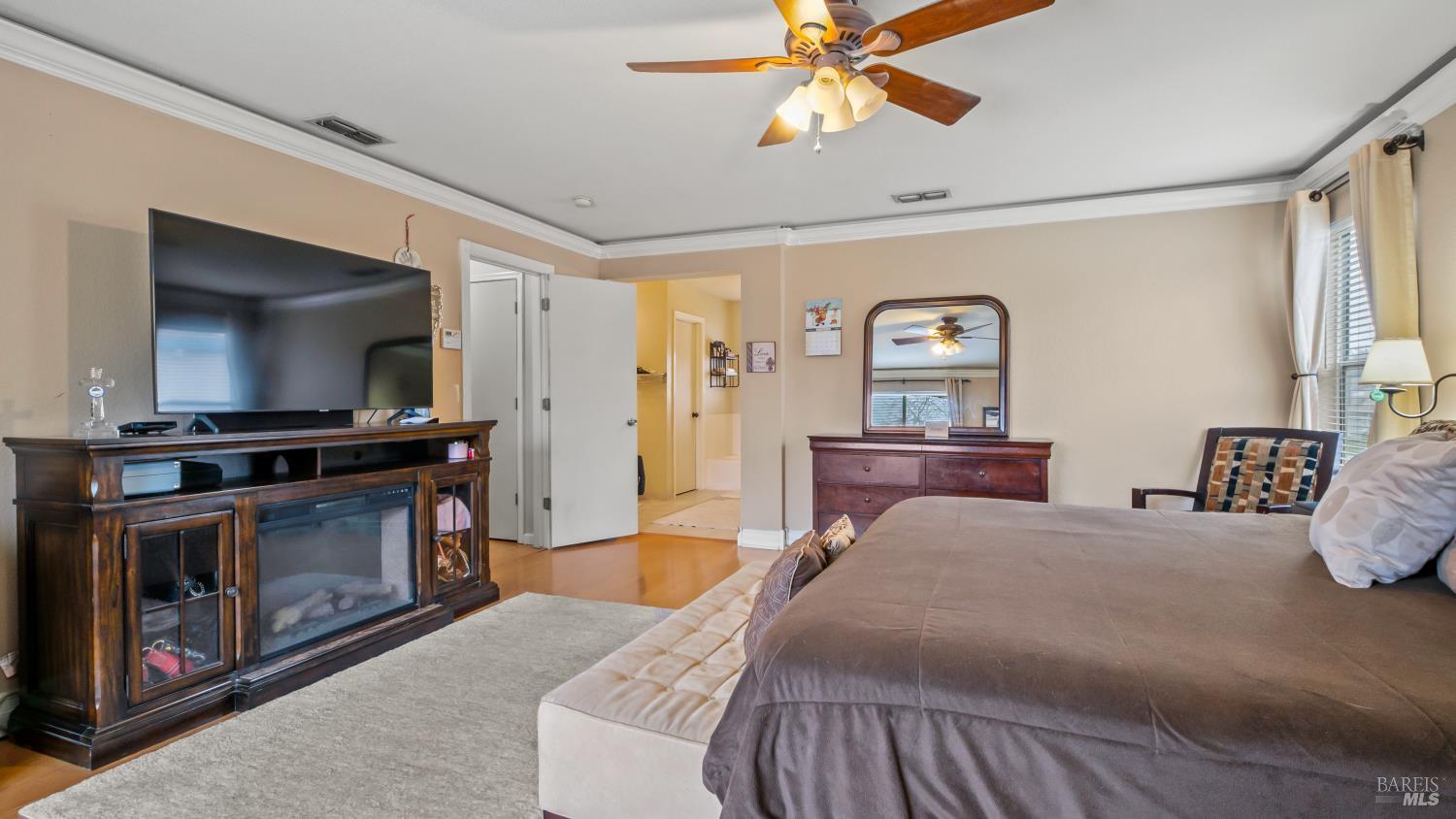 Detail Gallery Image 24 of 51 For 380 Manning Way, Dixon,  CA 95620 - 4 Beds | 2/1 Baths