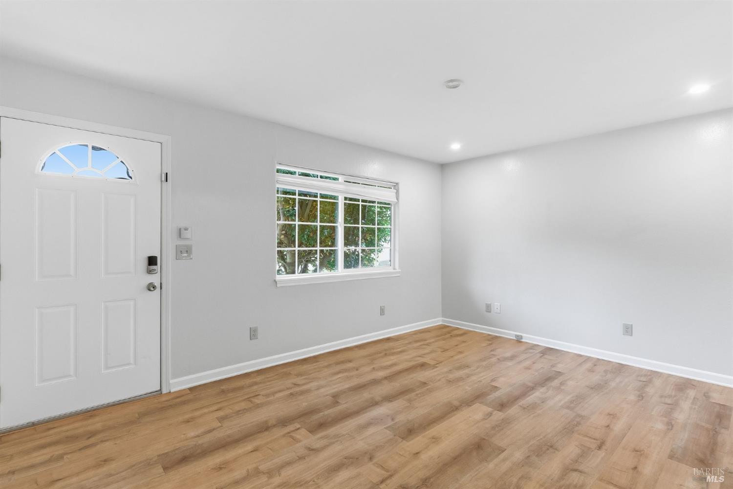 Detail Gallery Image 9 of 41 For 567 San Geronimo Valley Dr, San Geronimo,  CA 94963 - – Beds | – Baths