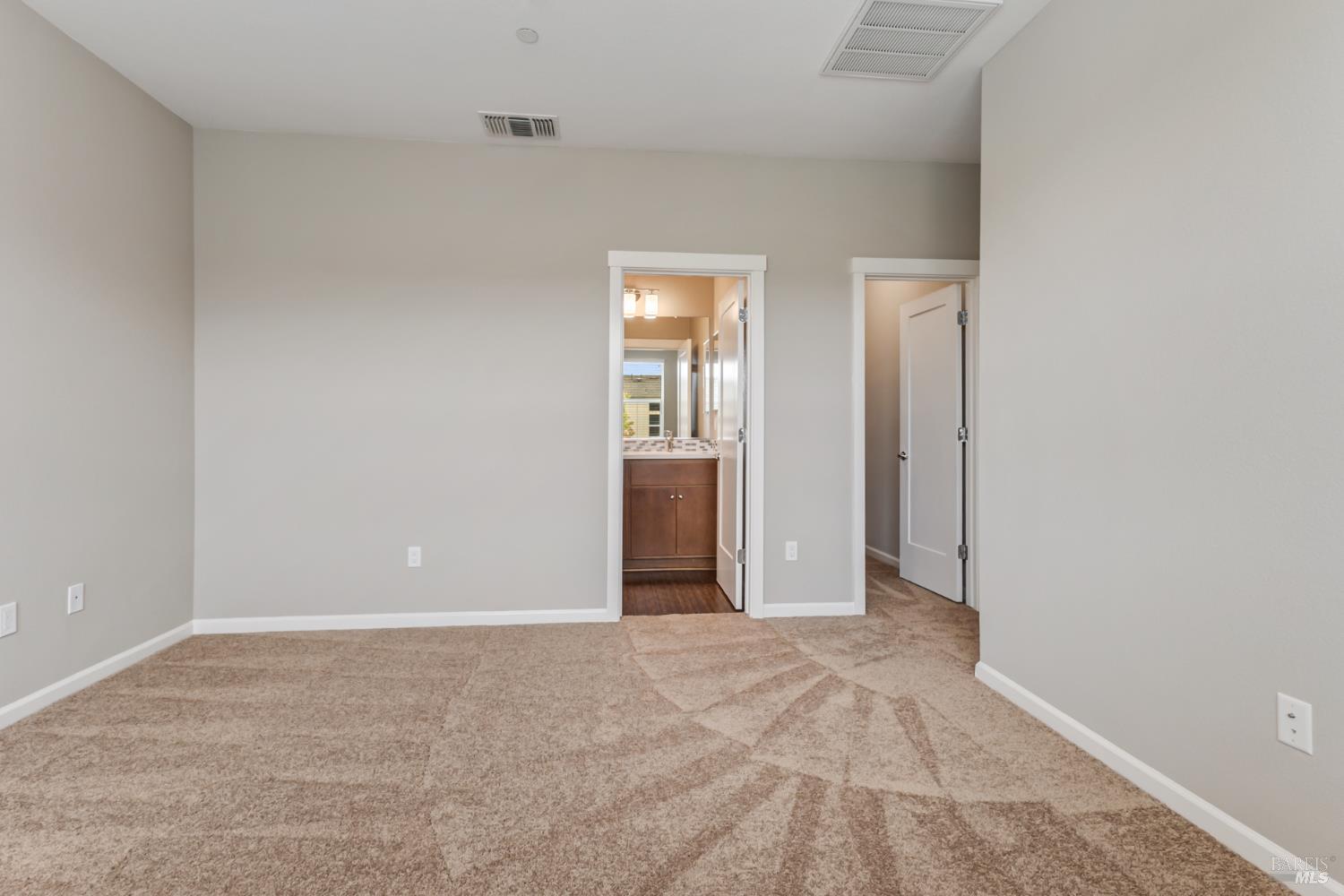 Detail Gallery Image 9 of 21 For 524 Blythewood Pl, Santa Rosa,  CA 95407 - 4 Beds | 2/1 Baths