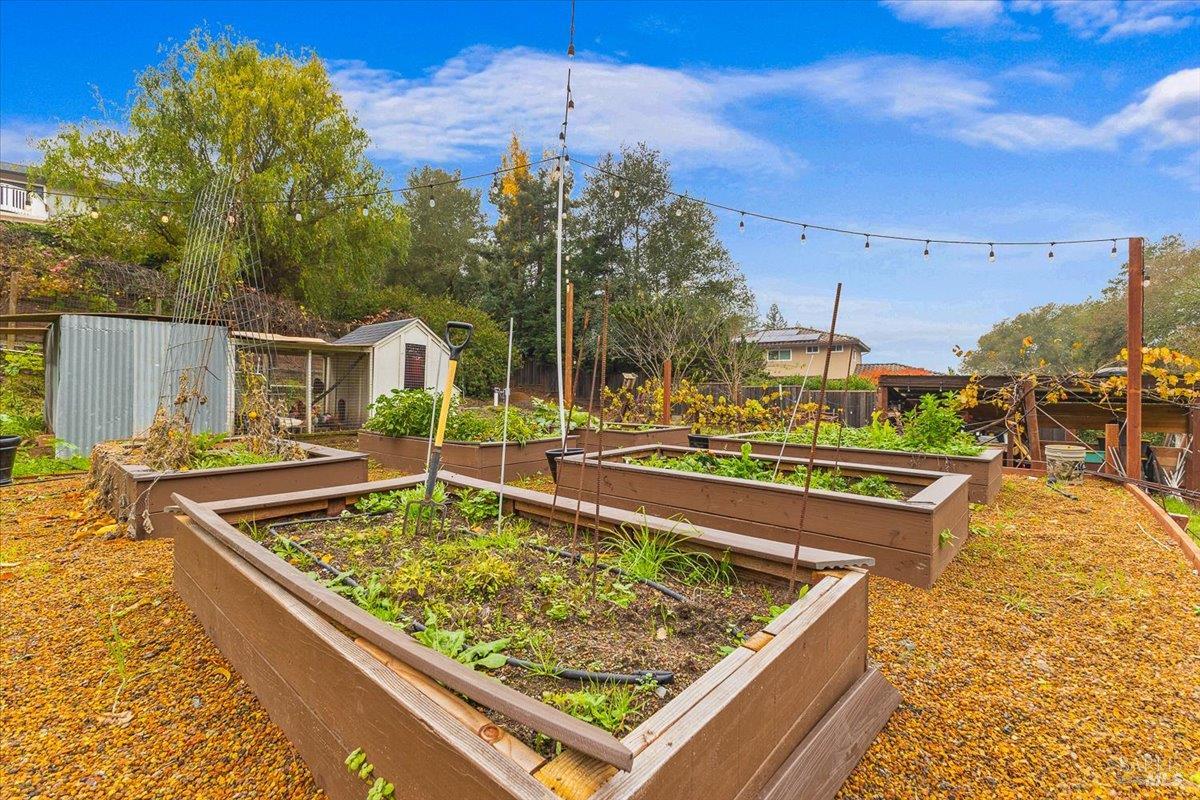 Detail Gallery Image 45 of 48 For 10465 Pelham Dr, Windsor,  CA 95492 - 3 Beds | 2 Baths