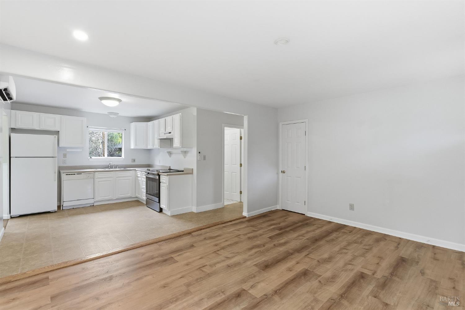 Detail Gallery Image 6 of 41 For 567 San Geronimo Valley Dr, San Geronimo,  CA 94963 - – Beds | – Baths