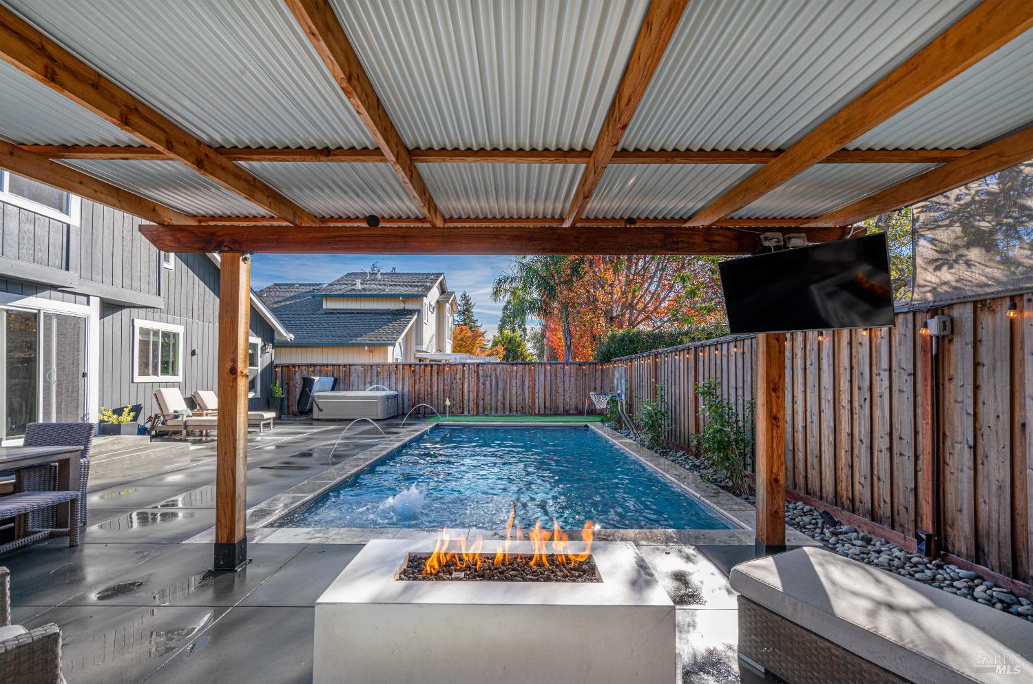 Detail Gallery Image 39 of 47 For 6417 Yale St, Windsor,  CA 95492 - 3 Beds | 2/1 Baths