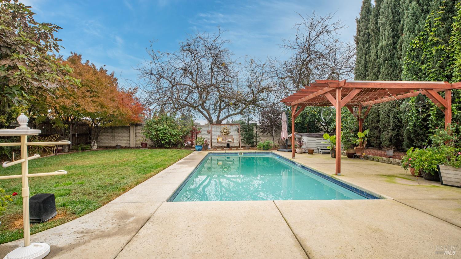 Detail Gallery Image 44 of 51 For 380 Manning Way, Dixon,  CA 95620 - 4 Beds | 2/1 Baths