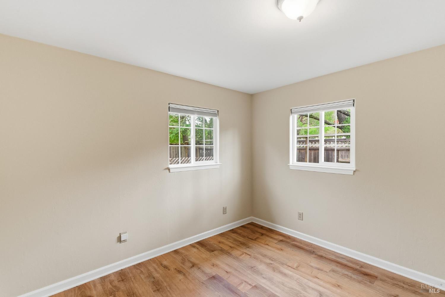 Detail Gallery Image 12 of 41 For 567 San Geronimo Valley Dr, San Geronimo,  CA 94963 - – Beds | – Baths