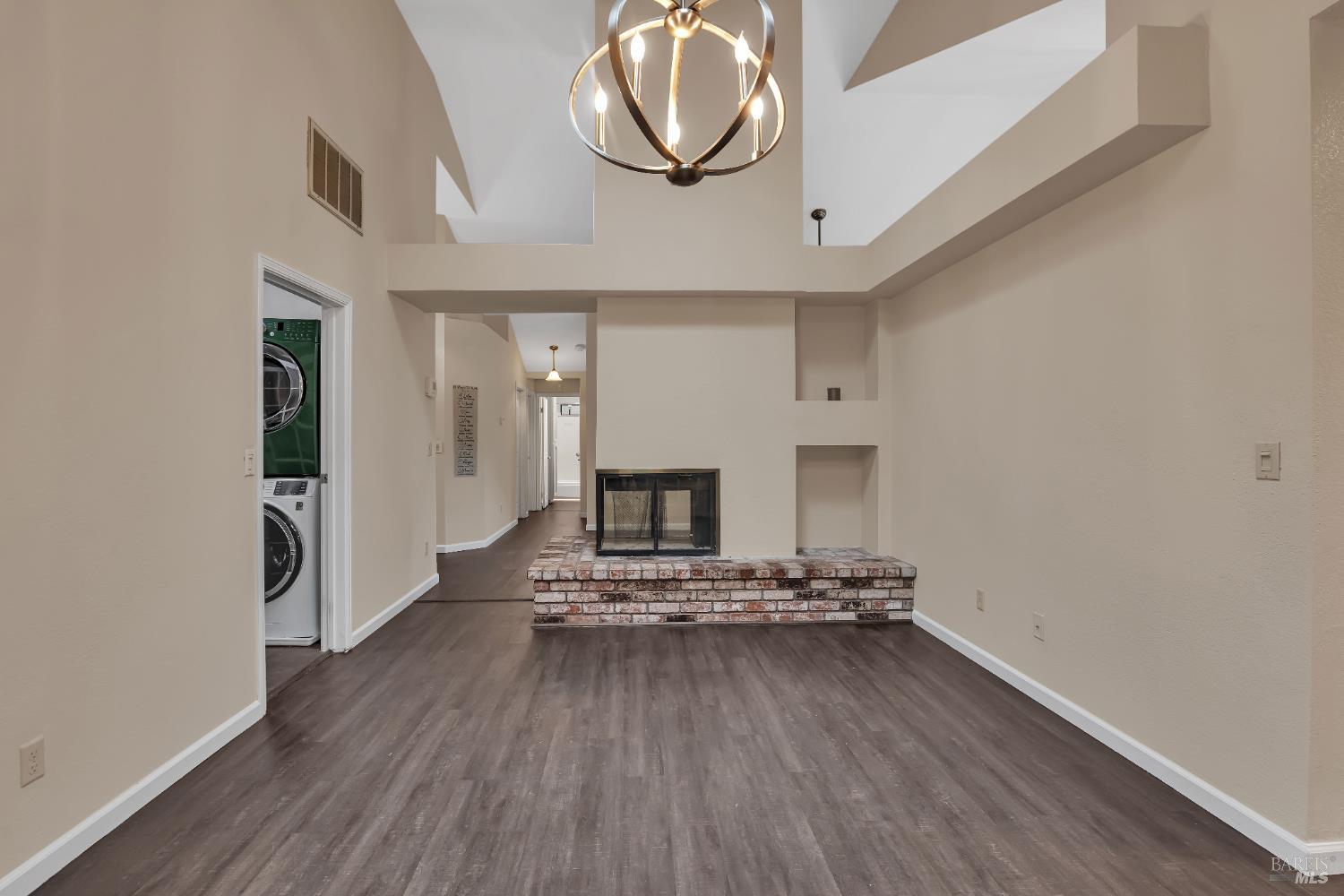 Detail Gallery Image 7 of 25 For 256 Honeydew Dr, Vallejo,  CA 94591 - 3 Beds | 2 Baths