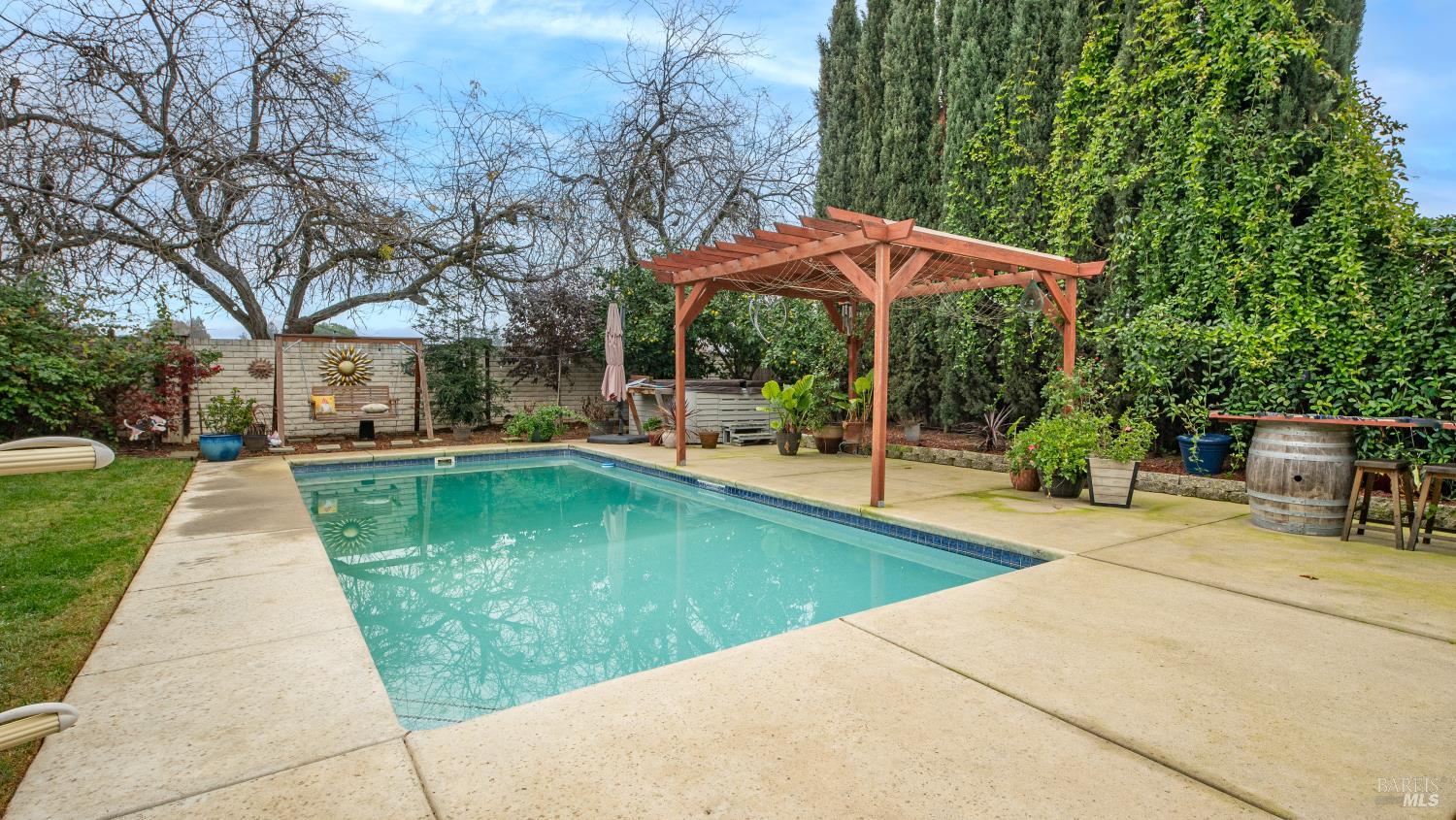 Detail Gallery Image 43 of 51 For 380 Manning Way, Dixon,  CA 95620 - 4 Beds | 2/1 Baths