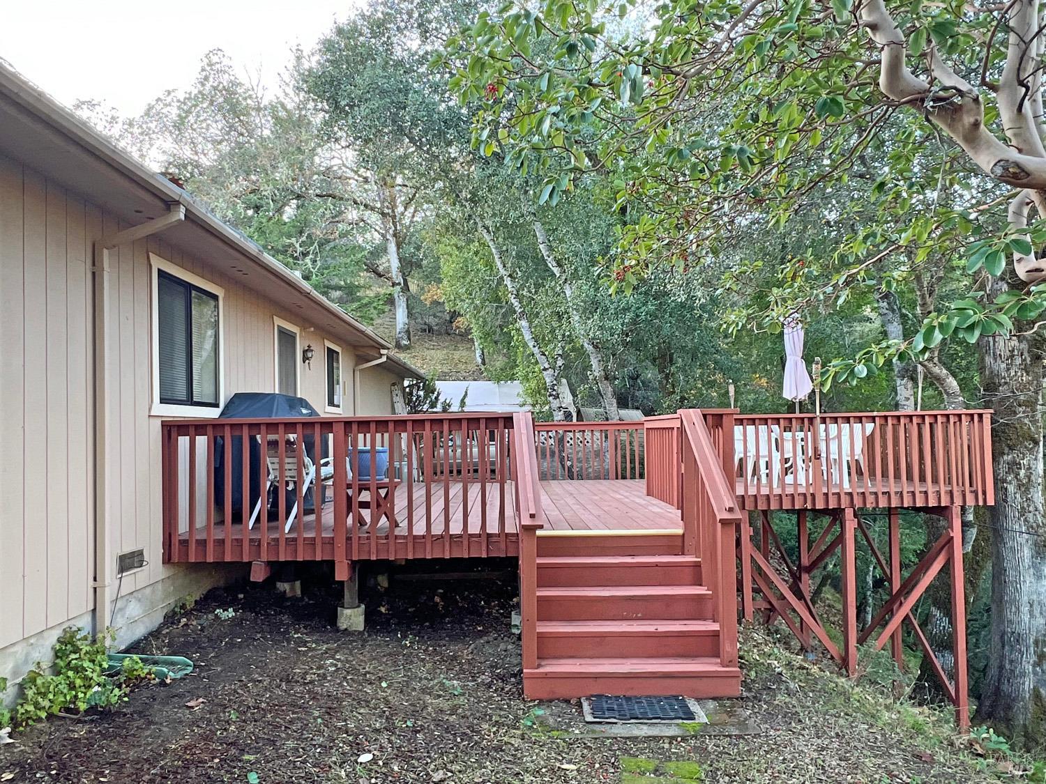 Detail Gallery Image 5 of 37 For 2781 Robinson Creek Rd, Ukiah,  CA 95482 - 3 Beds | 2 Baths
