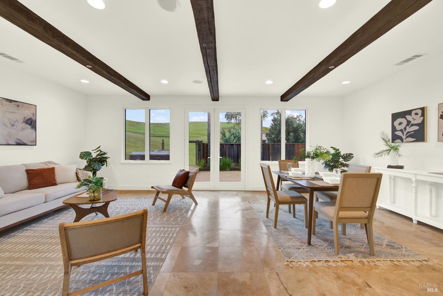 Detail Gallery Image 11 of 63 For 3127 Olympic Rd, Fairfield,  CA 94534 - 5 Beds | 3 Baths