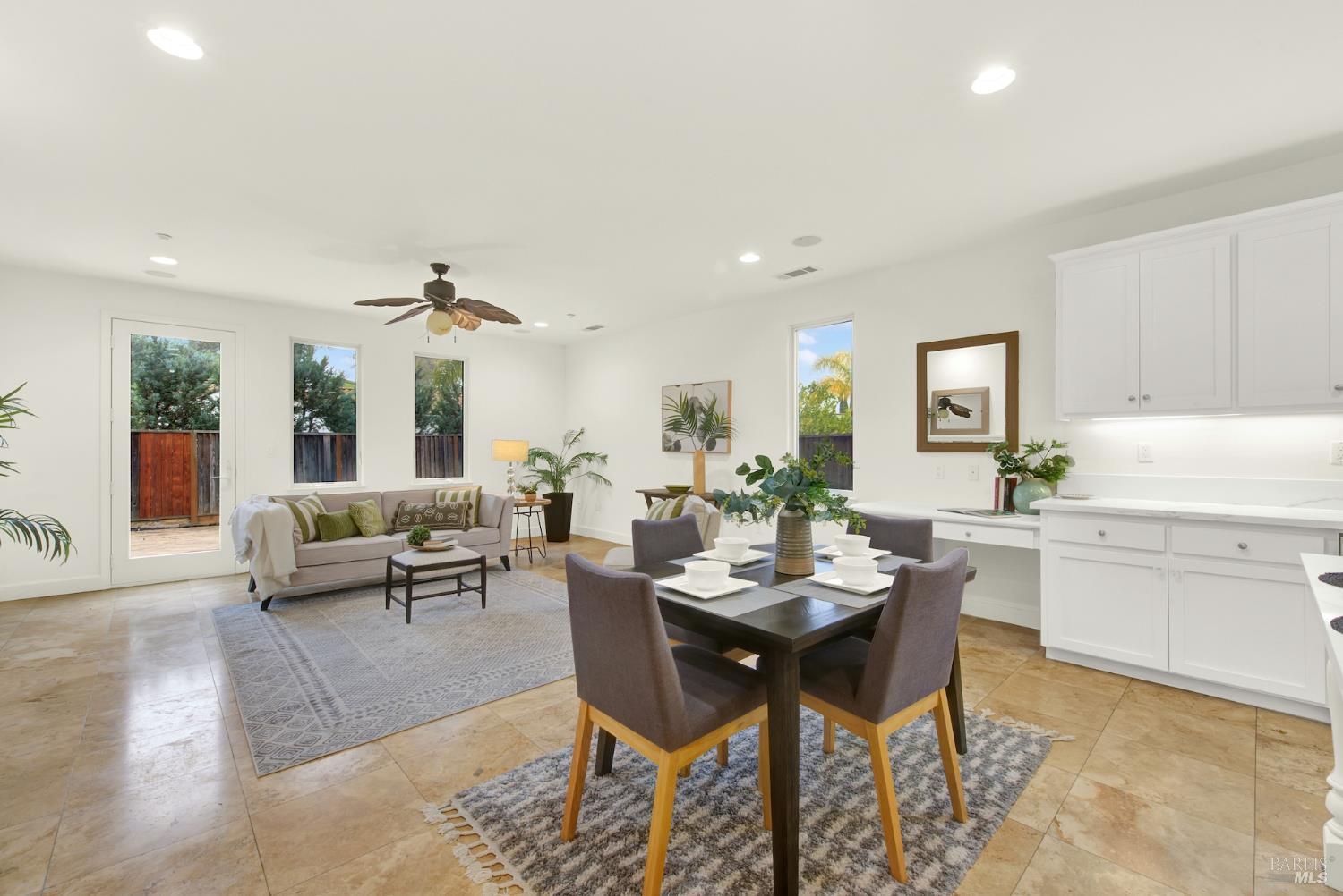 Detail Gallery Image 17 of 63 For 3127 Olympic Rd, Fairfield,  CA 94534 - 5 Beds | 3 Baths