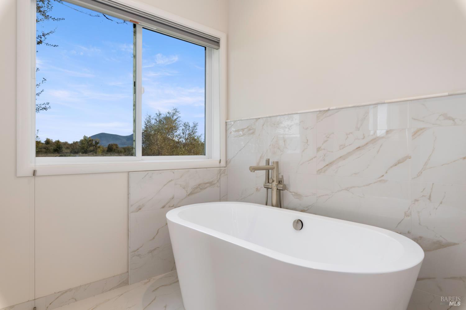 Detail Gallery Image 44 of 79 For 8 Queen Ann Way, Lakeport,  CA 95453 - 3 Beds | 3 Baths