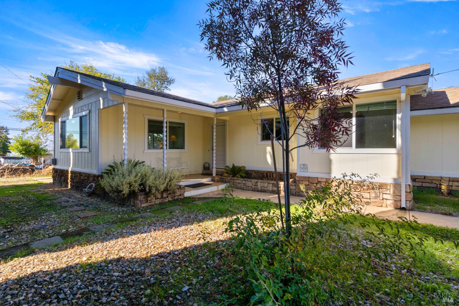 Detail Gallery Image 4 of 54 For 6825 Virginia Dr, Lucerne,  CA 95458 - 3 Beds | 2 Baths