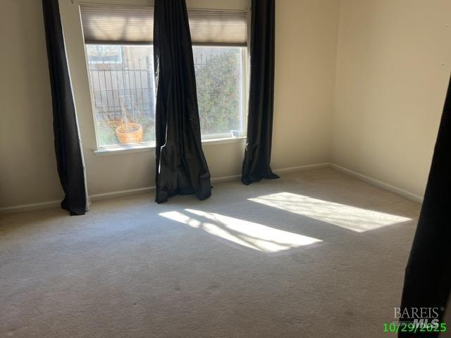 Detail Gallery Image 4 of 8 For 373 Shadow Creek Dr, Rio Vista,  CA 94571 - 2 Beds | 2 Baths