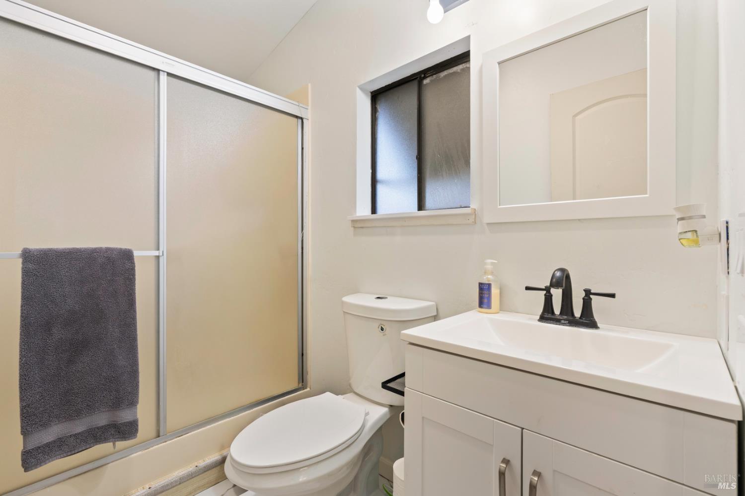 Detail Gallery Image 20 of 48 For 2305 Alta Vista Way, Lucerne,  CA 95458 - 2 Beds | 2 Baths