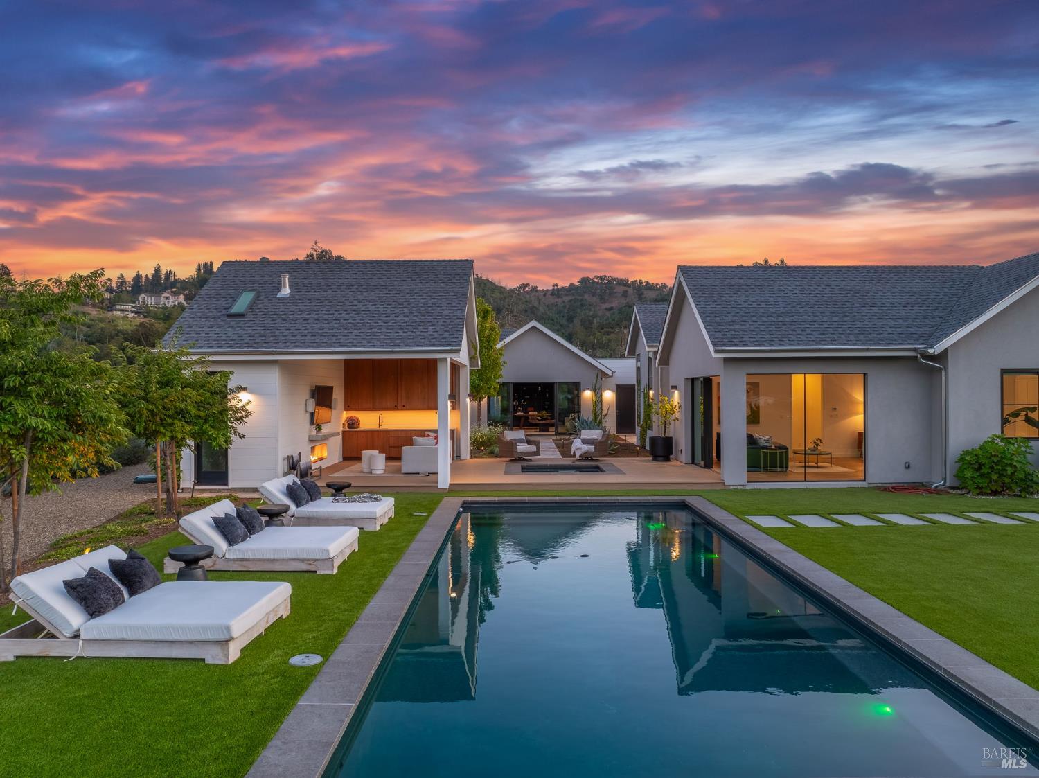 Detail Gallery Image 89 of 98 For 987 Mark West Springs Rd, Santa Rosa,  CA 95404 - 4 Beds | 4/4 Baths