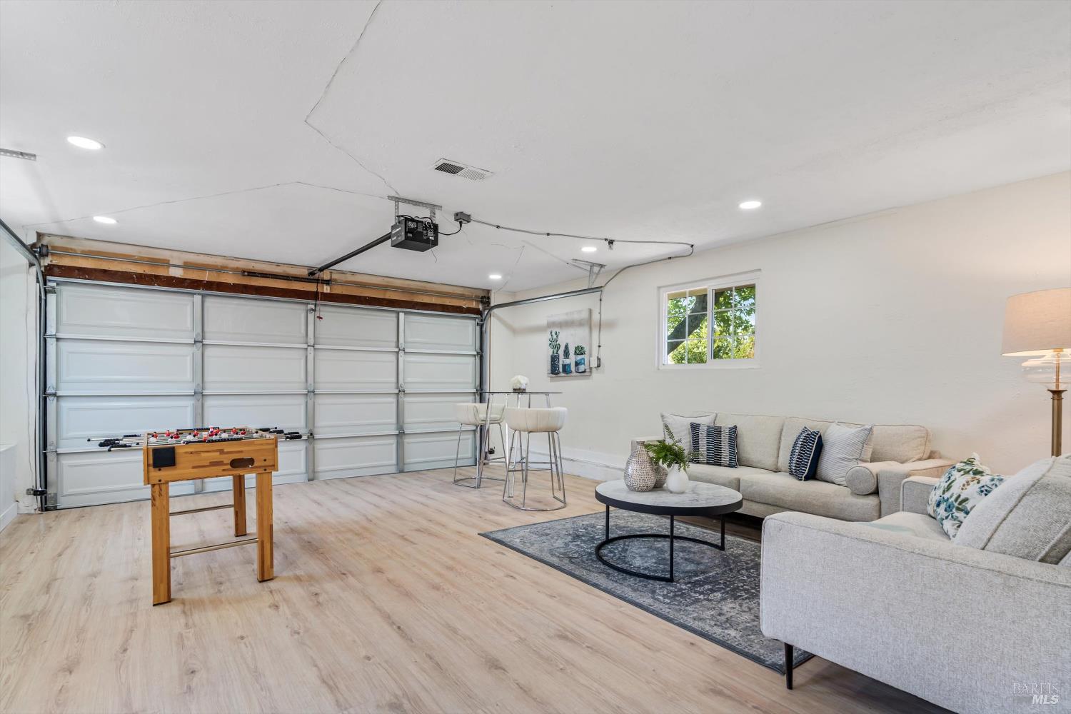 Detail Gallery Image 17 of 22 For 2117 Elliott Dr, American Canyon,  CA 94503 - 4 Beds | 2 Baths