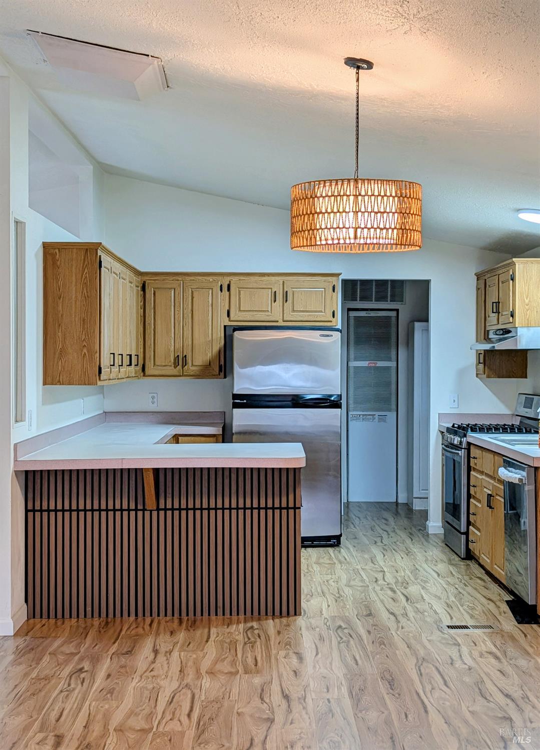 Detail Gallery Image 2 of 12 For 49 Del Paso Ct, Vacaville,  CA 95687 - 3 Beds | 2 Baths