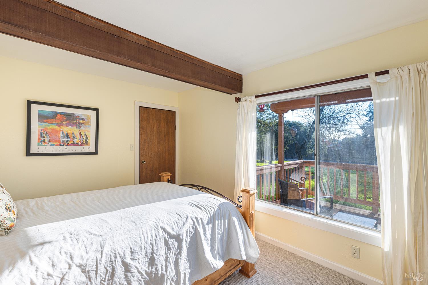 Detail Gallery Image 11 of 47 For 710 Old Adobe Rd, Petaluma,  CA 94954 - 3 Beds | 1/1 Baths