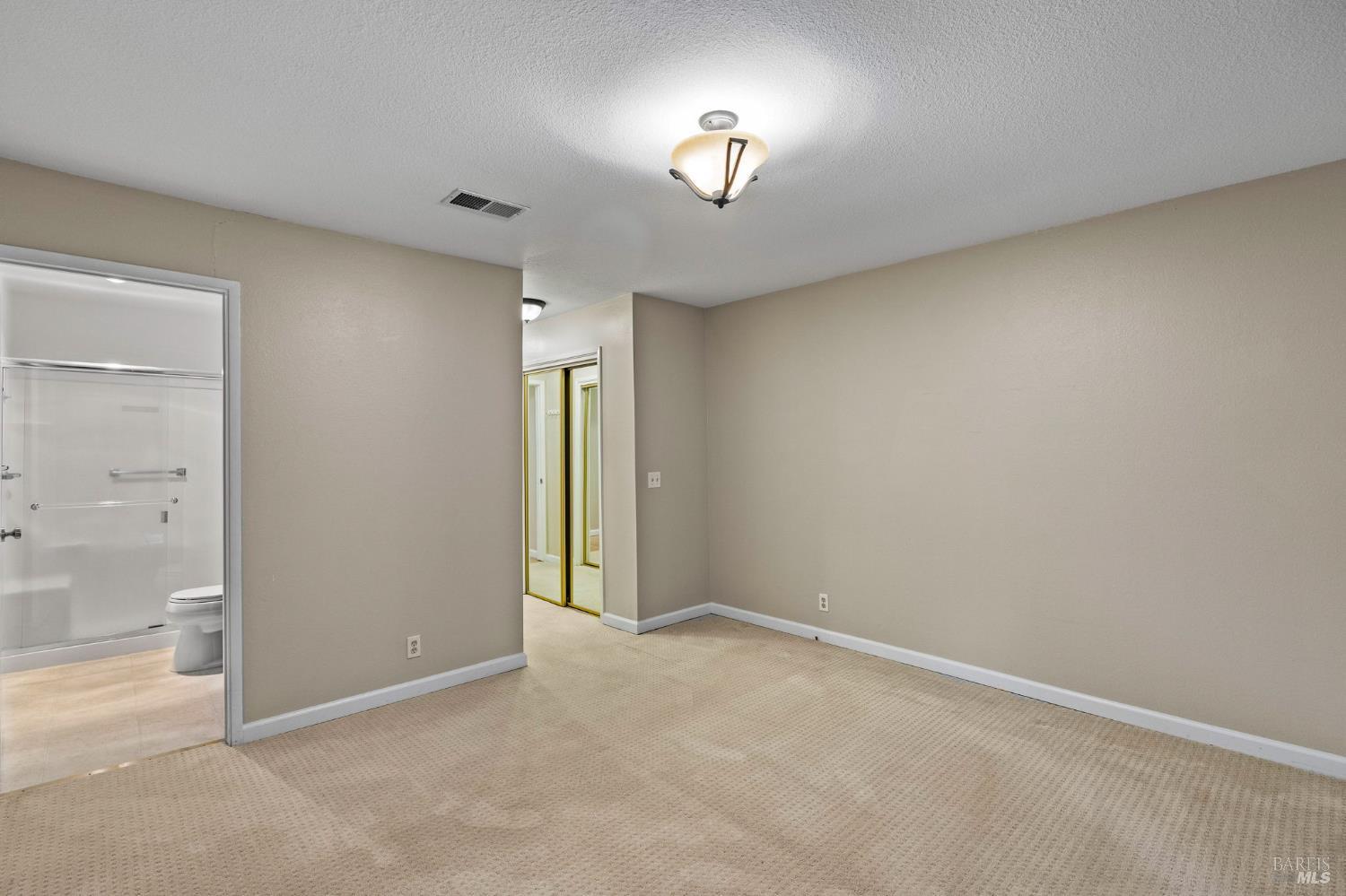 Detail Gallery Image 19 of 35 For 141 Vineyard Cir, Yountville,  CA 94599 - 2 Beds | 2 Baths