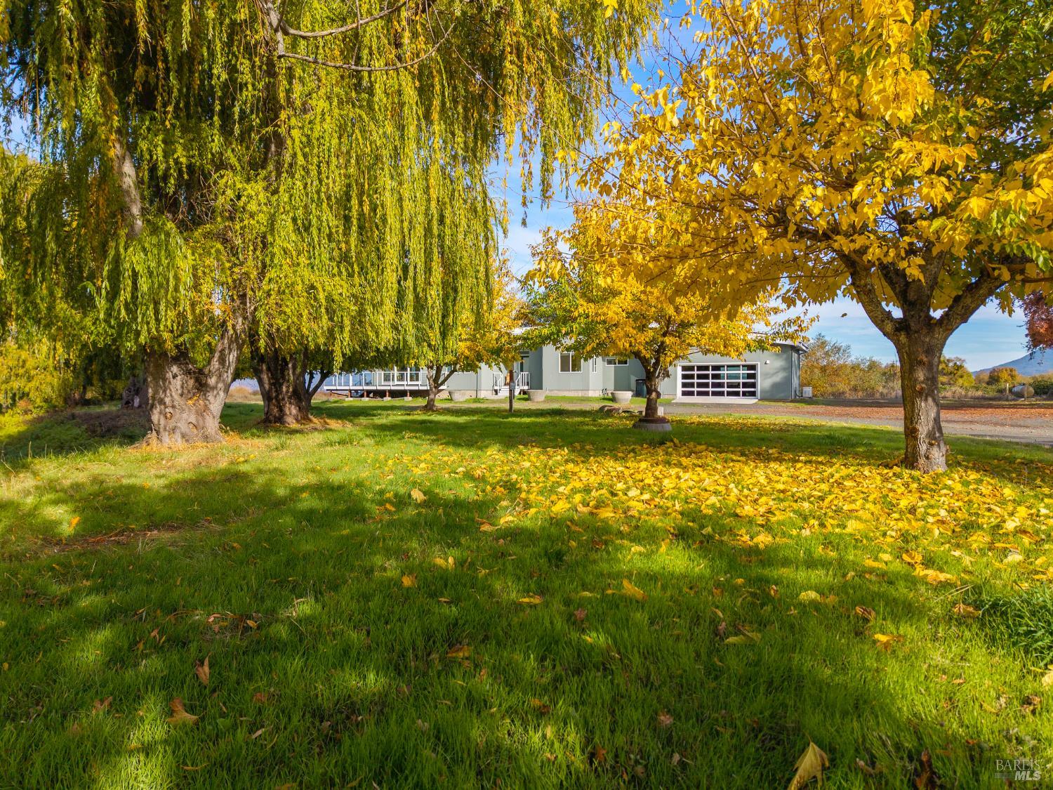 Detail Gallery Image 16 of 79 For 8 Queen Ann Way, Lakeport,  CA 95453 - 3 Beds | 3 Baths