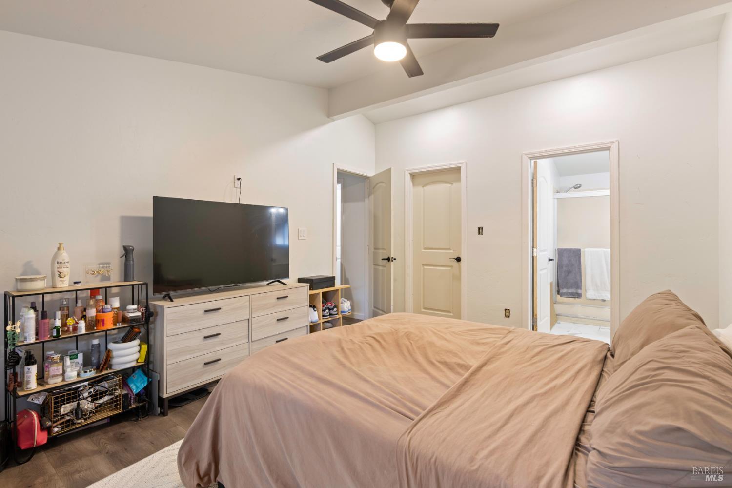 Detail Gallery Image 19 of 48 For 2305 Alta Vista Way, Lucerne,  CA 95458 - 2 Beds | 2 Baths