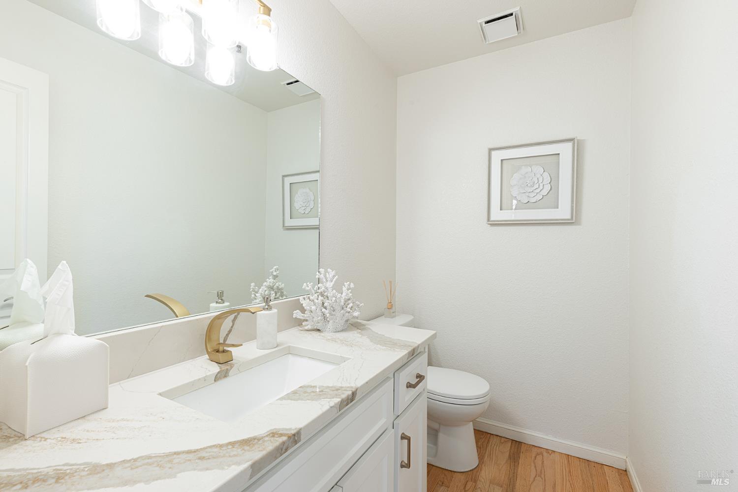 Detail Gallery Image 19 of 45 For 26 Clement Ct, Napa,  CA 94558 - 3 Beds | 2/1 Baths