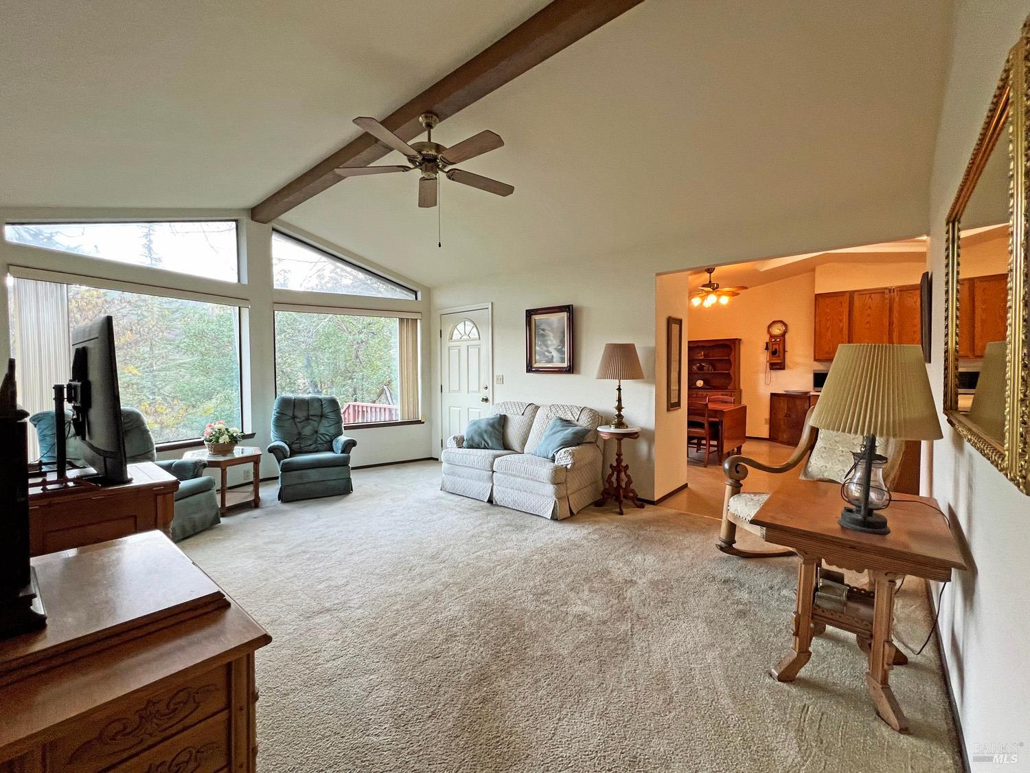 Detail Gallery Image 8 of 37 For 2781 Robinson Creek Rd, Ukiah,  CA 95482 - 3 Beds | 2 Baths