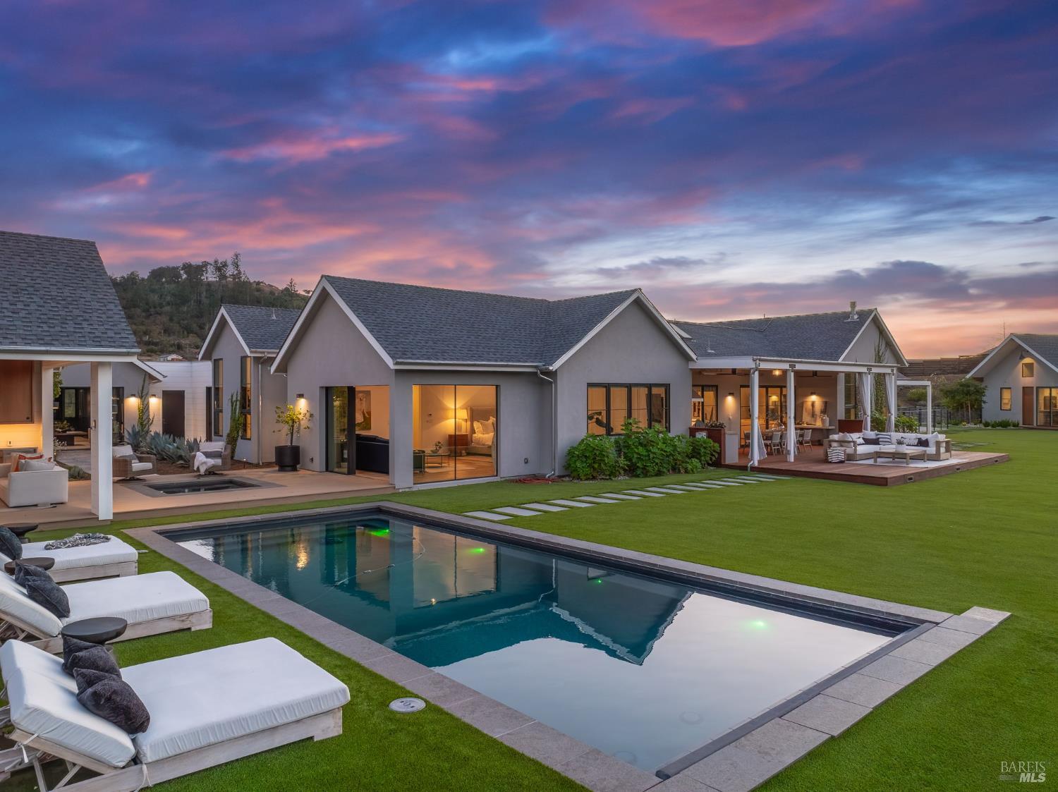 Detail Gallery Image 88 of 98 For 987 Mark West Springs Rd, Santa Rosa,  CA 95404 - 4 Beds | 4/4 Baths