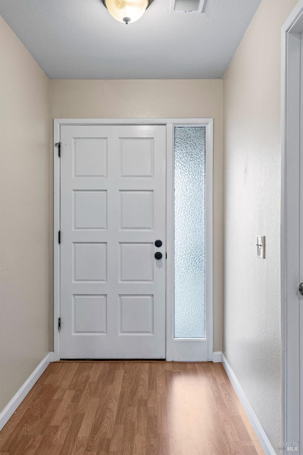 Detail Gallery Image 3 of 35 For 141 Vineyard Cir, Yountville,  CA 94599 - 2 Beds | 2 Baths