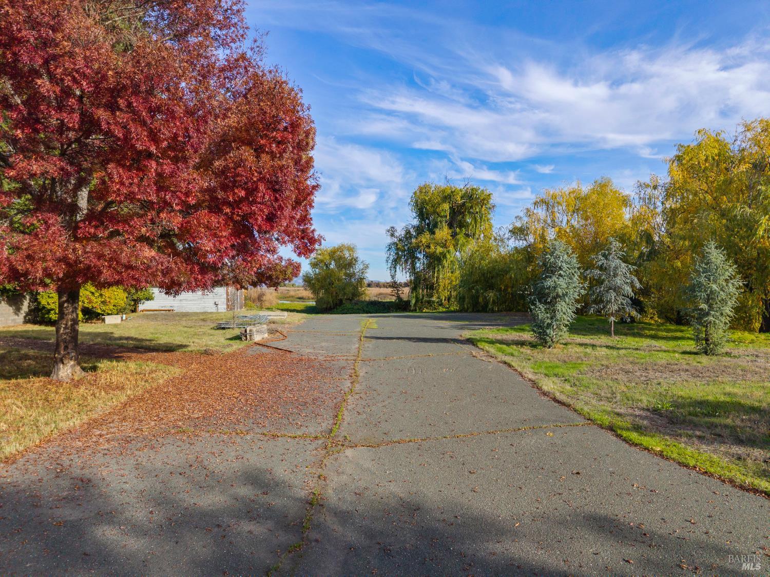 Detail Gallery Image 11 of 79 For 8 Queen Ann Way, Lakeport,  CA 95453 - 3 Beds | 3 Baths