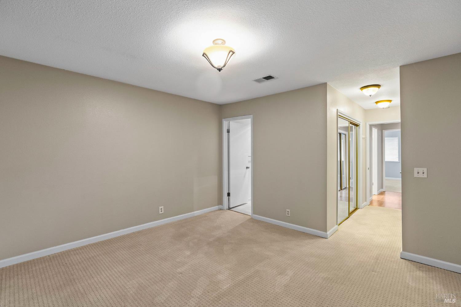 Detail Gallery Image 21 of 35 For 141 Vineyard Cir, Yountville,  CA 94599 - 2 Beds | 2 Baths