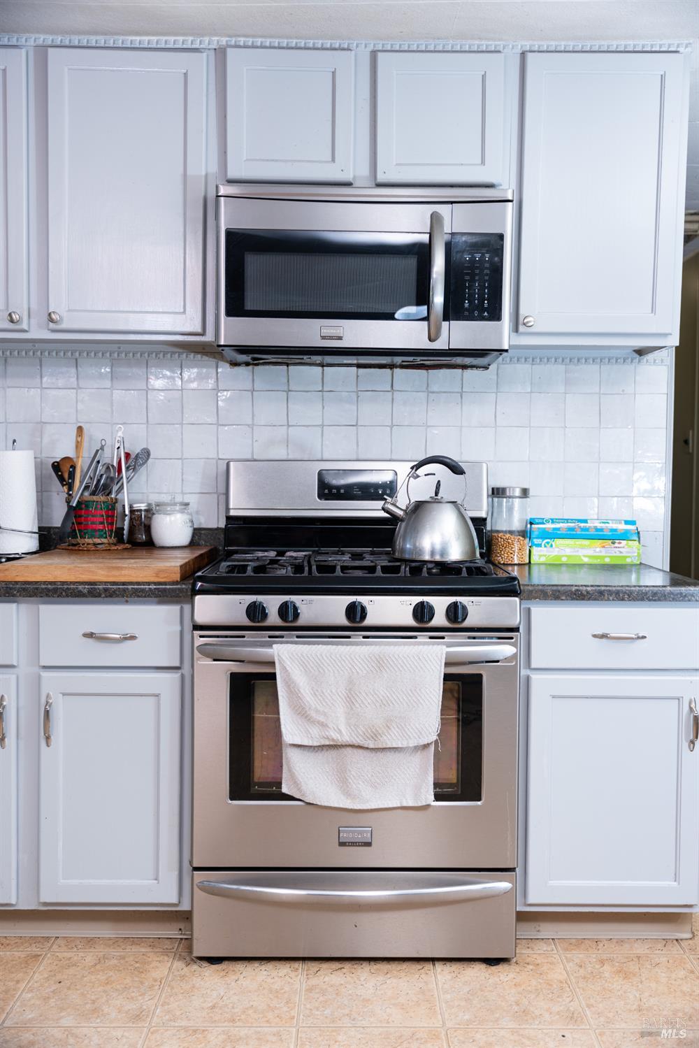 Detail Gallery Image 9 of 15 For 82 Vista Cir, Sonoma,  CA 95476 - 2 Beds | 1 Baths