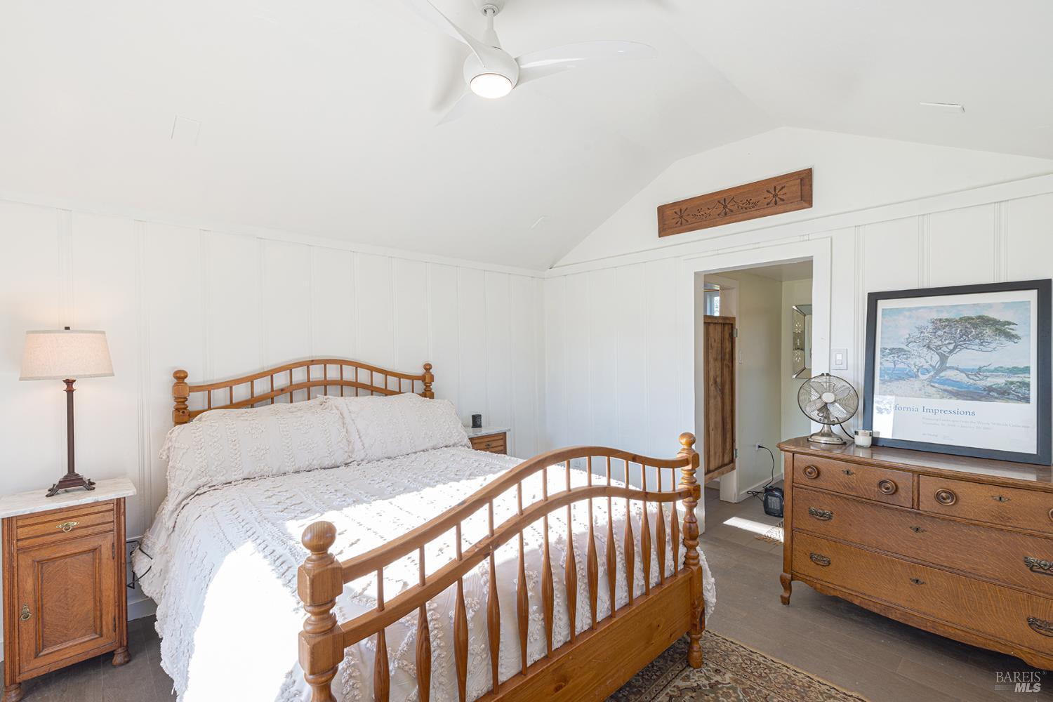 Detail Gallery Image 33 of 47 For 710 Old Adobe Rd, Petaluma,  CA 94954 - 3 Beds | 1/1 Baths