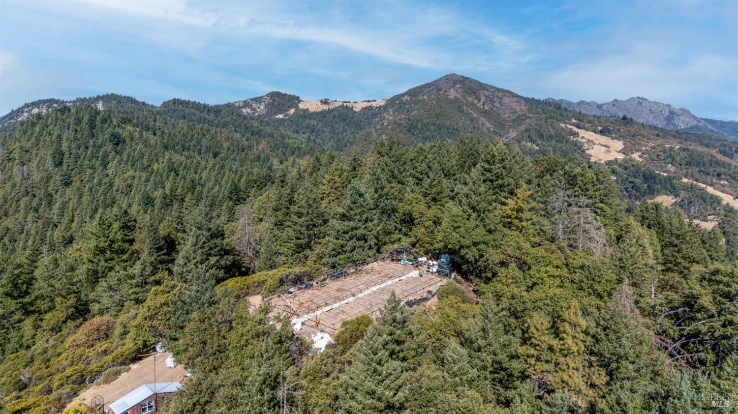 Detail Gallery Image 8 of 12 For 51950 Stivers Rd, Laytonville,  CA 95454 - 2 Beds | 1 Baths