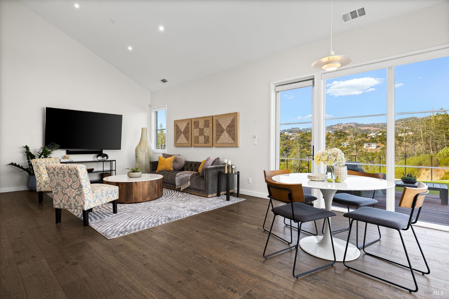 Detail Gallery Image 68 of 98 For 987 Mark West Springs Rd, Santa Rosa,  CA 95404 - 4 Beds | 4/4 Baths