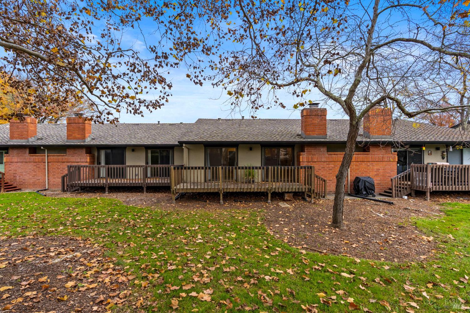 Detail Gallery Image 30 of 35 For 141 Vineyard Cir, Yountville,  CA 94599 - 2 Beds | 2 Baths