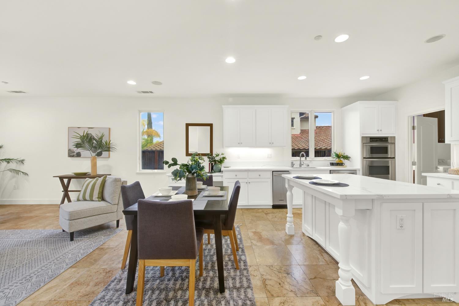 Detail Gallery Image 16 of 63 For 3127 Olympic Rd, Fairfield,  CA 94534 - 5 Beds | 3 Baths