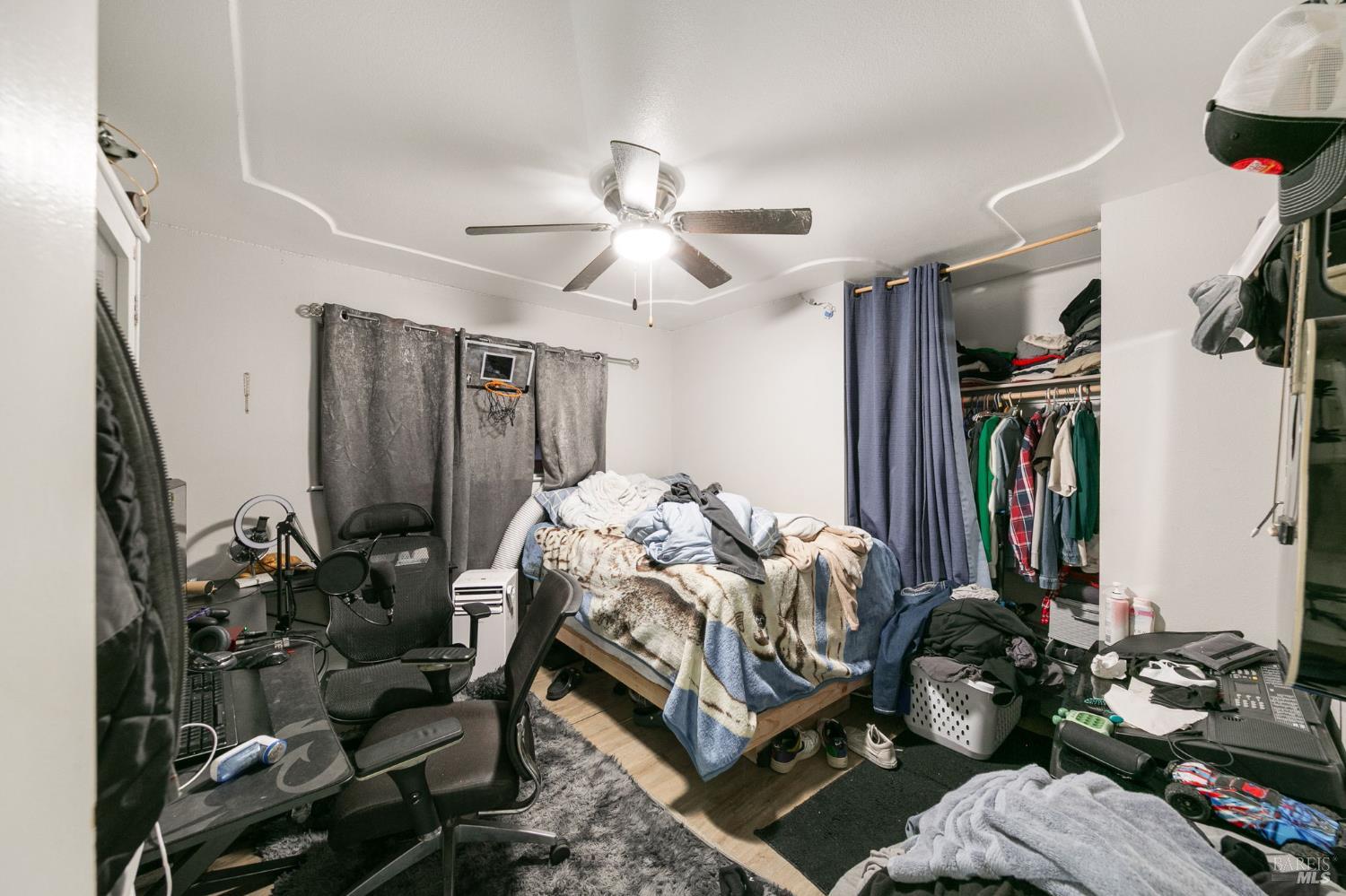 Detail Gallery Image 13 of 33 For 450 Priddy Dr, Dixon,  CA 95620 - 4 Beds | 2 Baths