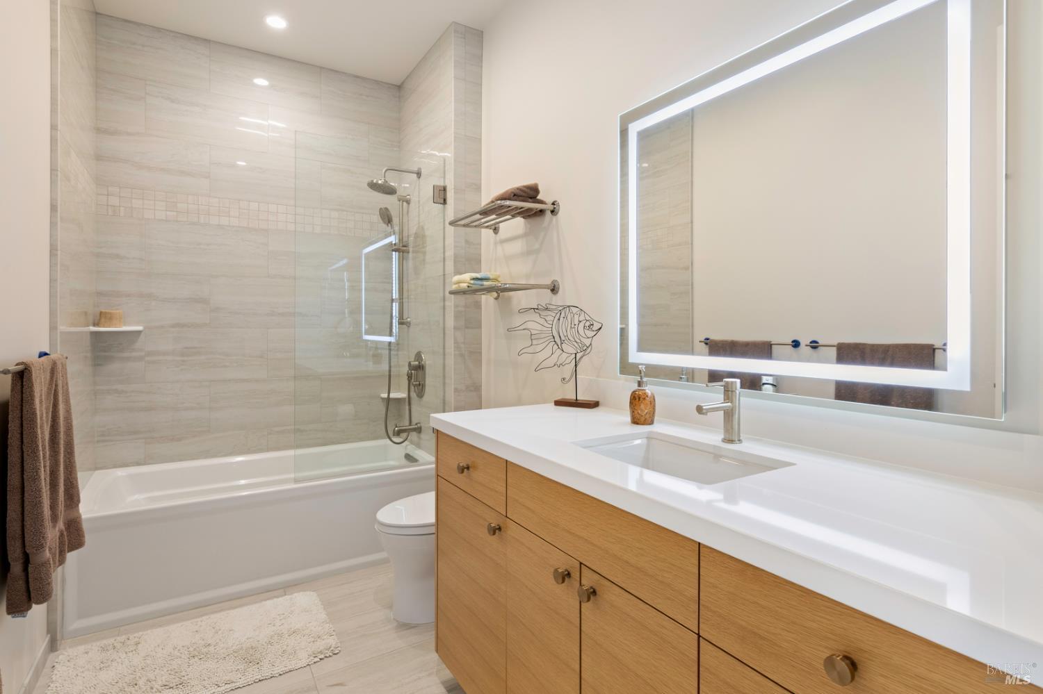 Detail Gallery Image 50 of 79 For 8 Queen Ann Way, Lakeport,  CA 95453 - 3 Beds | 3 Baths