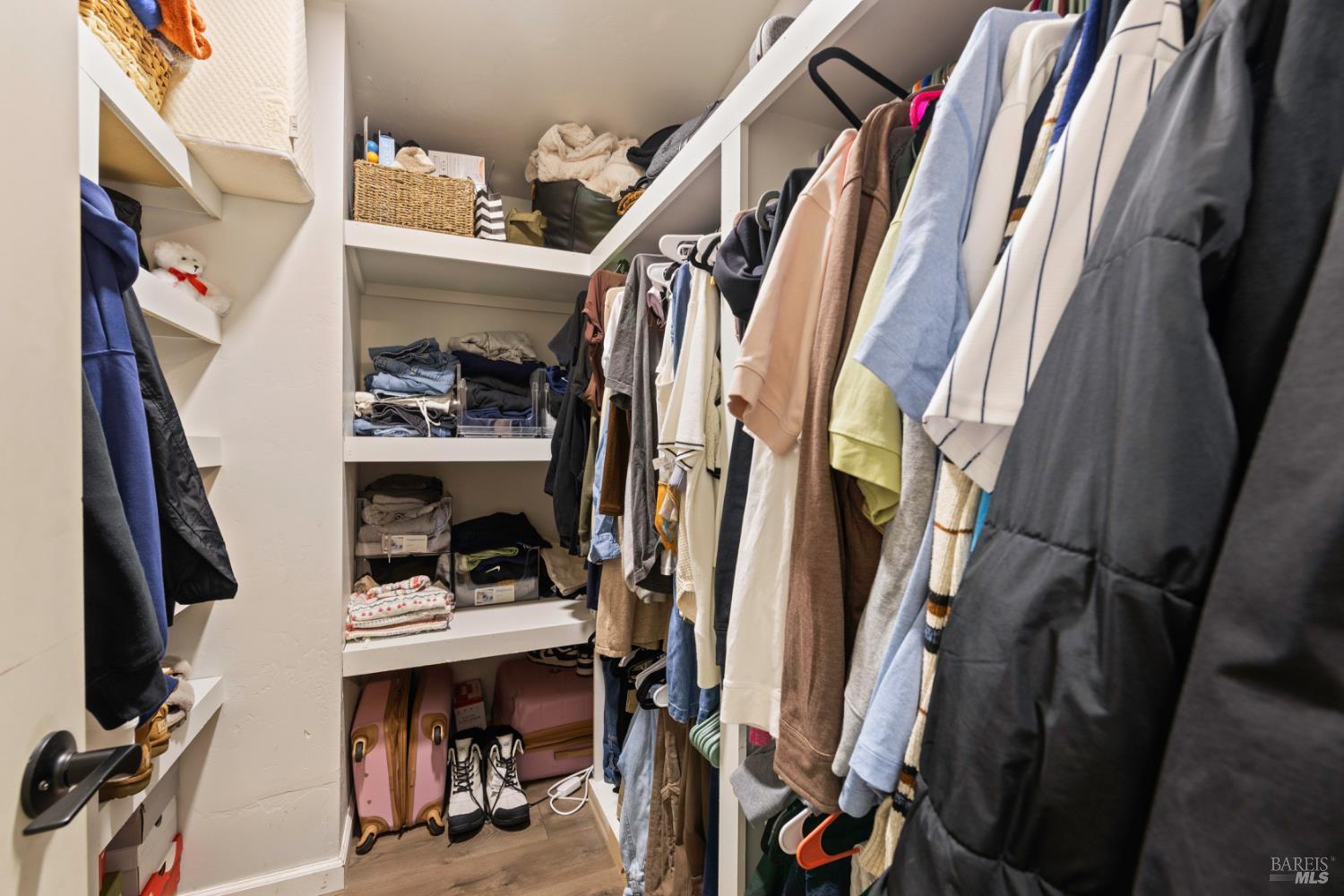 Detail Gallery Image 21 of 48 For 2305 Alta Vista Way, Lucerne,  CA 95458 - 2 Beds | 2 Baths