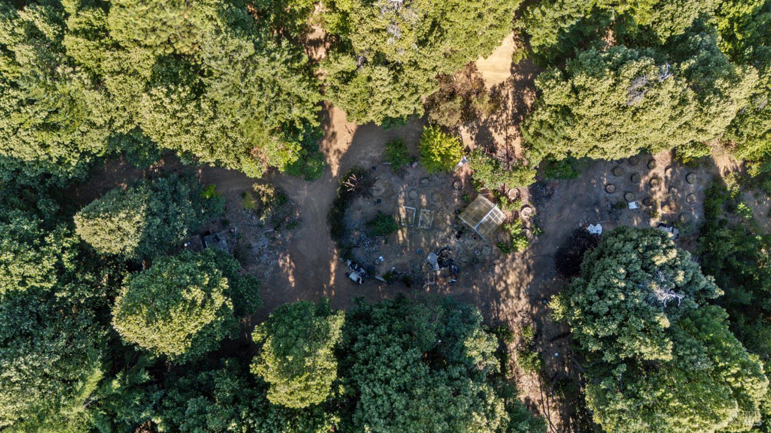 Detail Gallery Image 6 of 12 For 51950 Stivers Rd, Laytonville,  CA 95454 - 2 Beds | 1 Baths