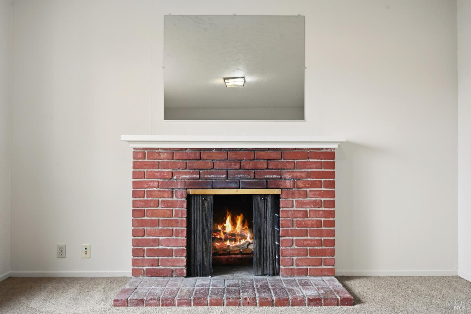 Detail Gallery Image 6 of 29 For 1321 Mcneil Ave, Petaluma,  CA 94954 - 3 Beds | 1 Baths