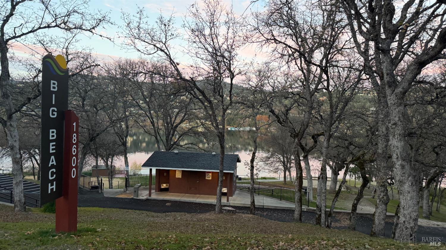 Detail Gallery Image 31 of 34 For 19894 Mountain Mdws, Hidden Valley Lake,  CA 95467 - 2 Beds | 2 Baths