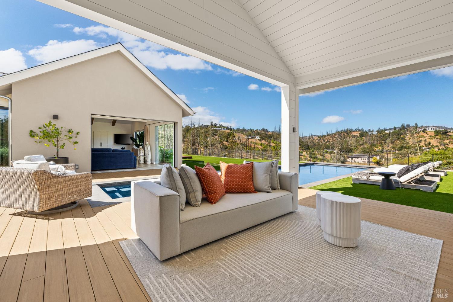 Detail Gallery Image 30 of 98 For 987 Mark West Springs Rd, Santa Rosa,  CA 95404 - 4 Beds | 4/4 Baths