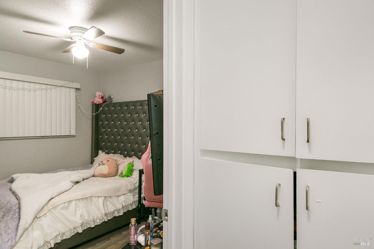 Detail Gallery Image 14 of 33 For 450 Priddy Dr, Dixon,  CA 95620 - 4 Beds | 2 Baths