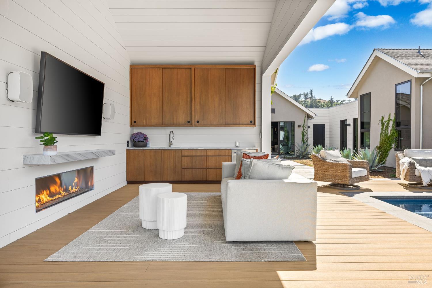 Detail Gallery Image 44 of 98 For 987 Mark West Springs Rd, Santa Rosa,  CA 95404 - 4 Beds | 4/4 Baths