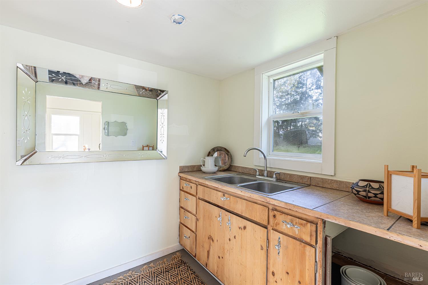 Detail Gallery Image 36 of 47 For 710 Old Adobe Rd, Petaluma,  CA 94954 - 3 Beds | 1/1 Baths