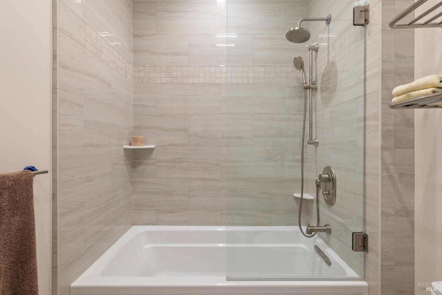 Detail Gallery Image 51 of 79 For 8 Queen Ann Way, Lakeport,  CA 95453 - 3 Beds | 3 Baths